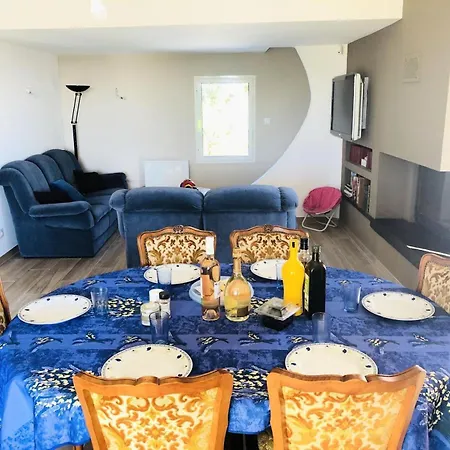 Les Genets D'or - Maeva - Avec Piscine 4 Pieces 6 Personnes - Confort Mae-3303 *